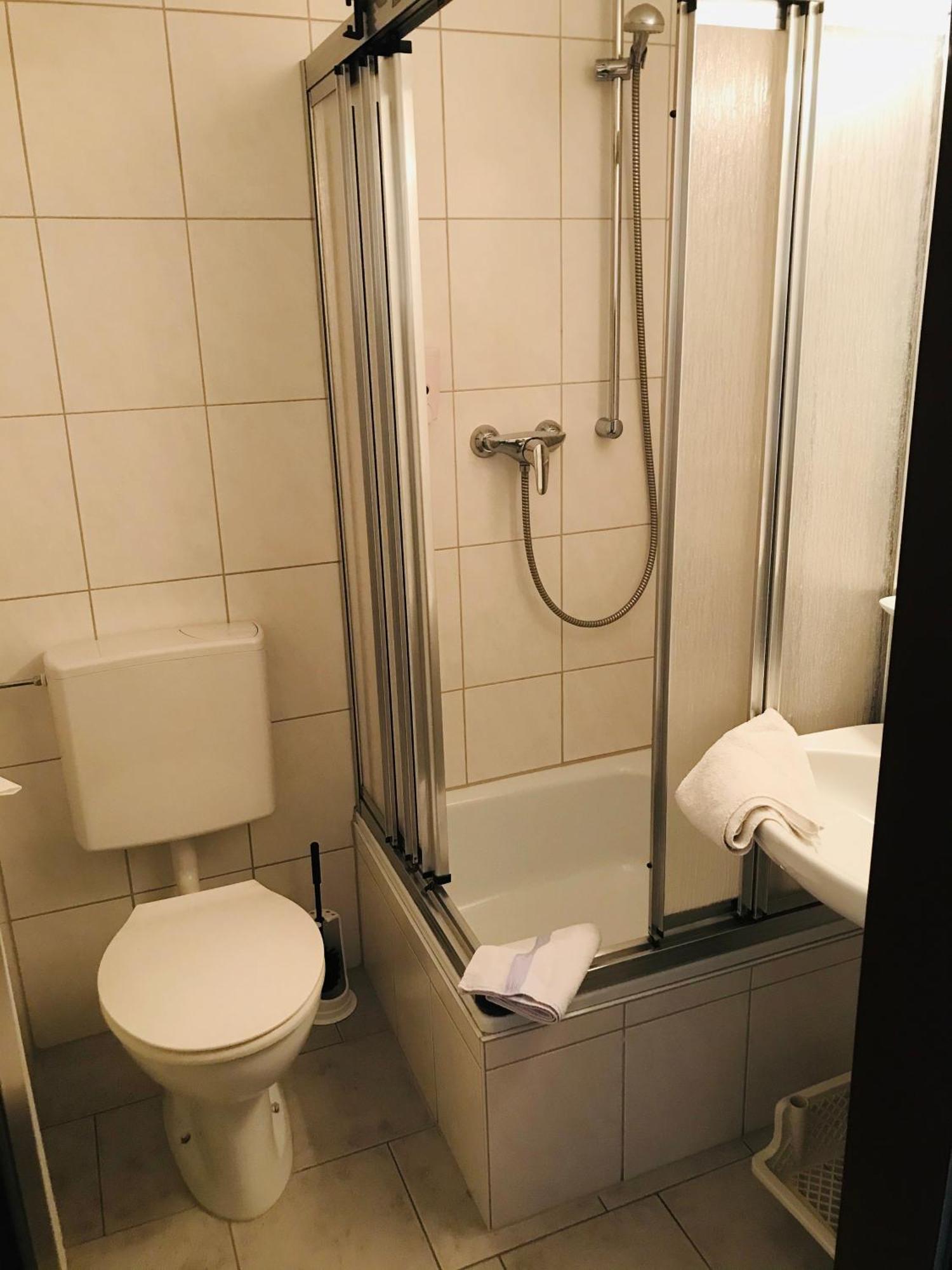 Hotel Fuerstenhof Фюссен Экстерьер фото